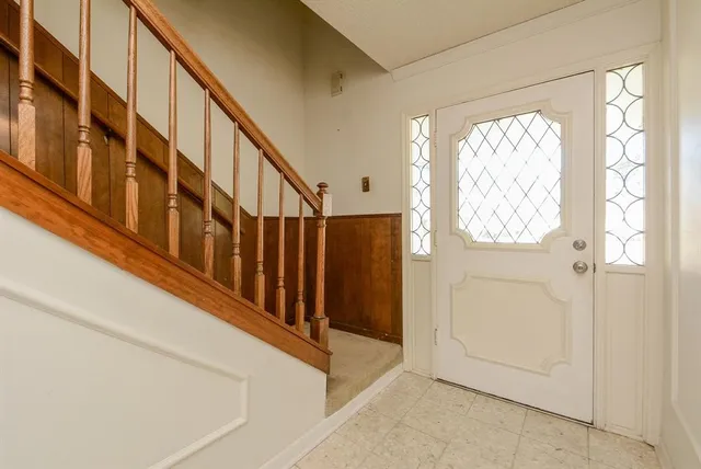 $2,499 | 5731 Old Lodge Drive, Houston, TX 77066