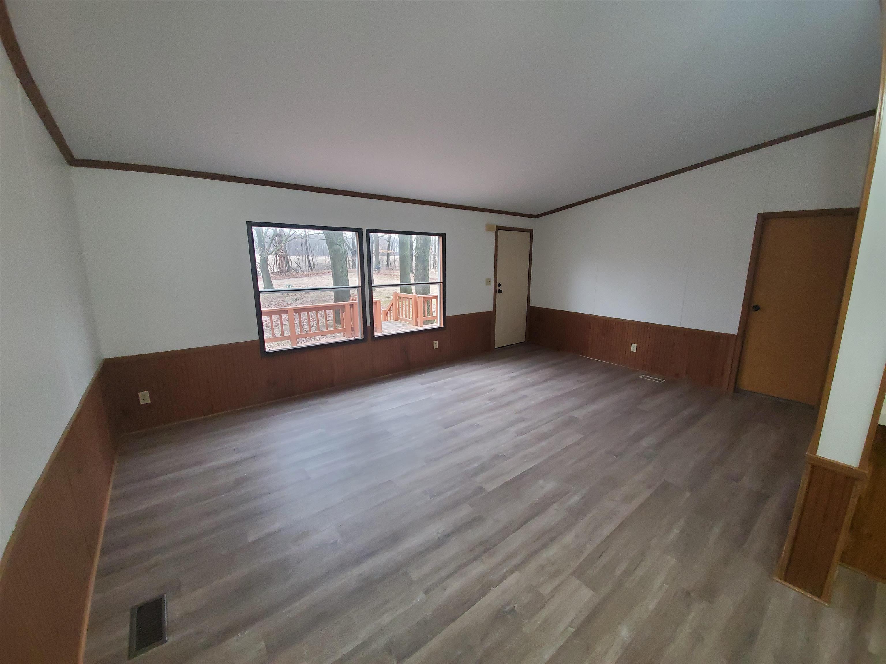 1236 Tamarack Road Edmore, MI 48829 - Photo 16 of 36 1897883-15.JPG
