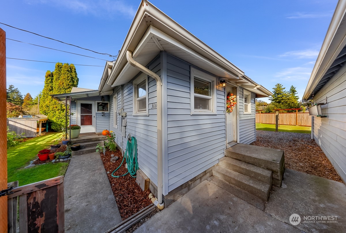 3008 Walnut Street Bellingham, WA 98225 - Photo 3 of 40 Gallery Image 3