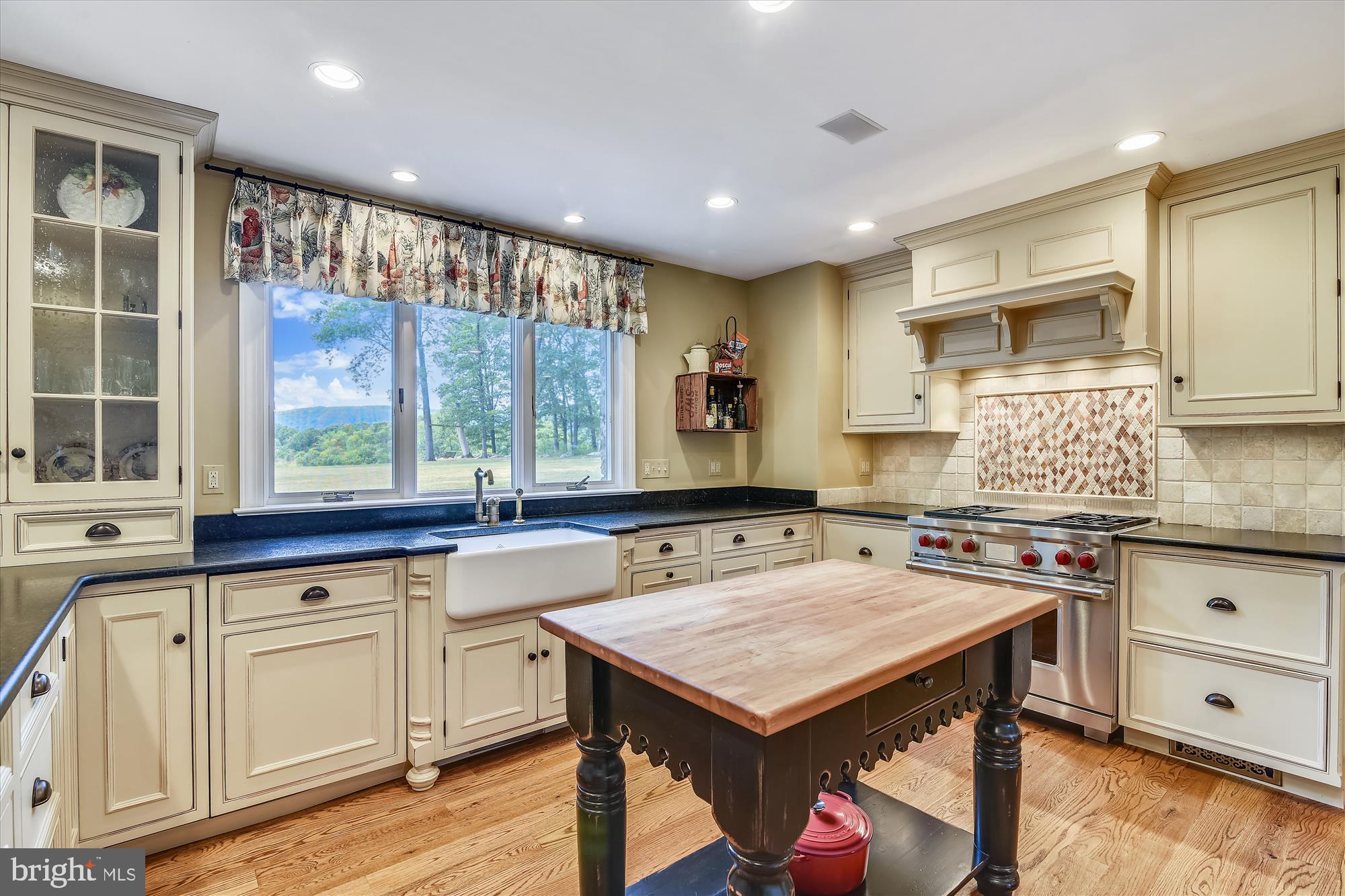 1276 Delaplane Grade Road Upperville, VA 20184 - Photo 9 of 57 Gallery Image 9
