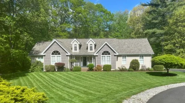 $729,900 | 9 Danforth Drive, Bedford, NH 03110