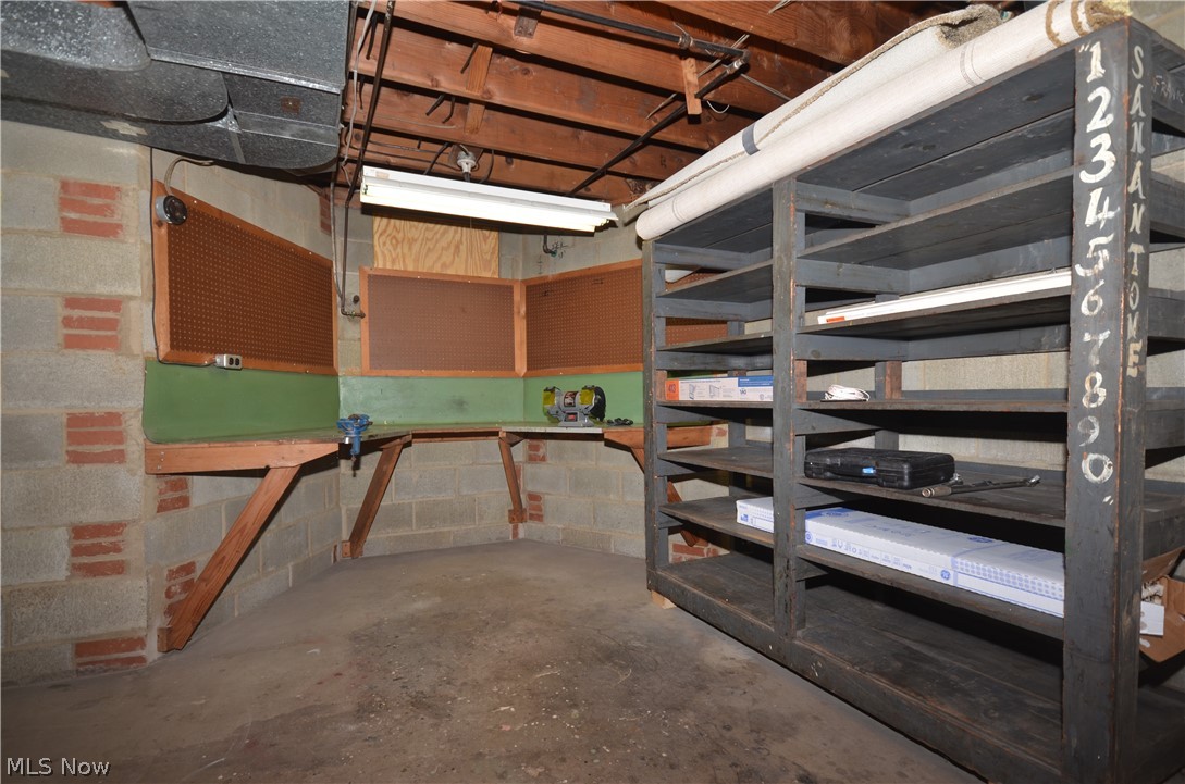 2880 Lee Road Silver Lake, OH 44224 - Photo 25 of 26 Gallery Image 25