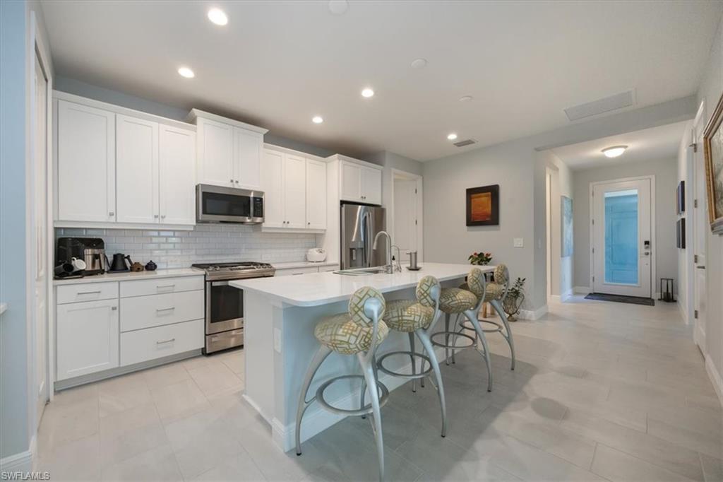 2401 Ariane Drive Naples, FL 34112 - Photo 4 of 17