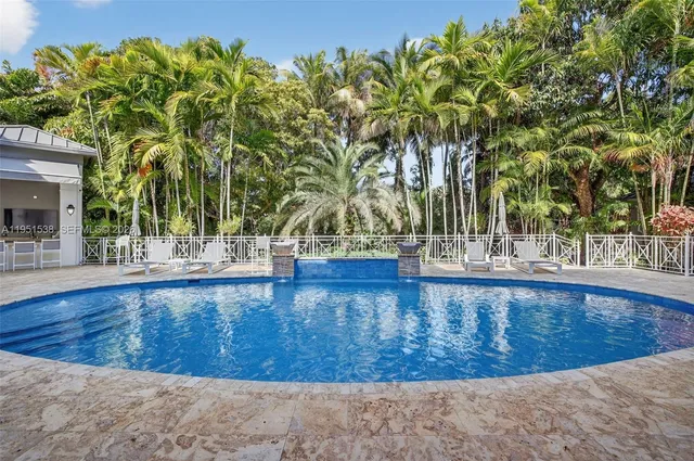 $3,550,000 | 101 Holly Lane, Plantation, FL 33317