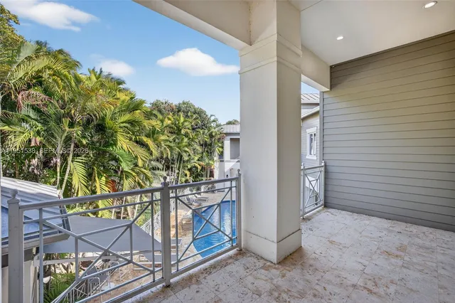 $3,550,000 | 101 Holly Lane, Plantation, FL 33317