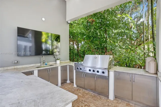 $3,550,000 | 101 Holly Lane, Plantation, FL 33317