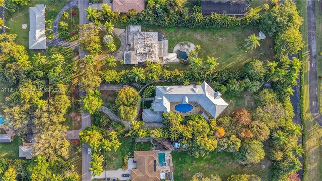 $3,550,000 | 101 Holly Lane, Plantation, FL 33317