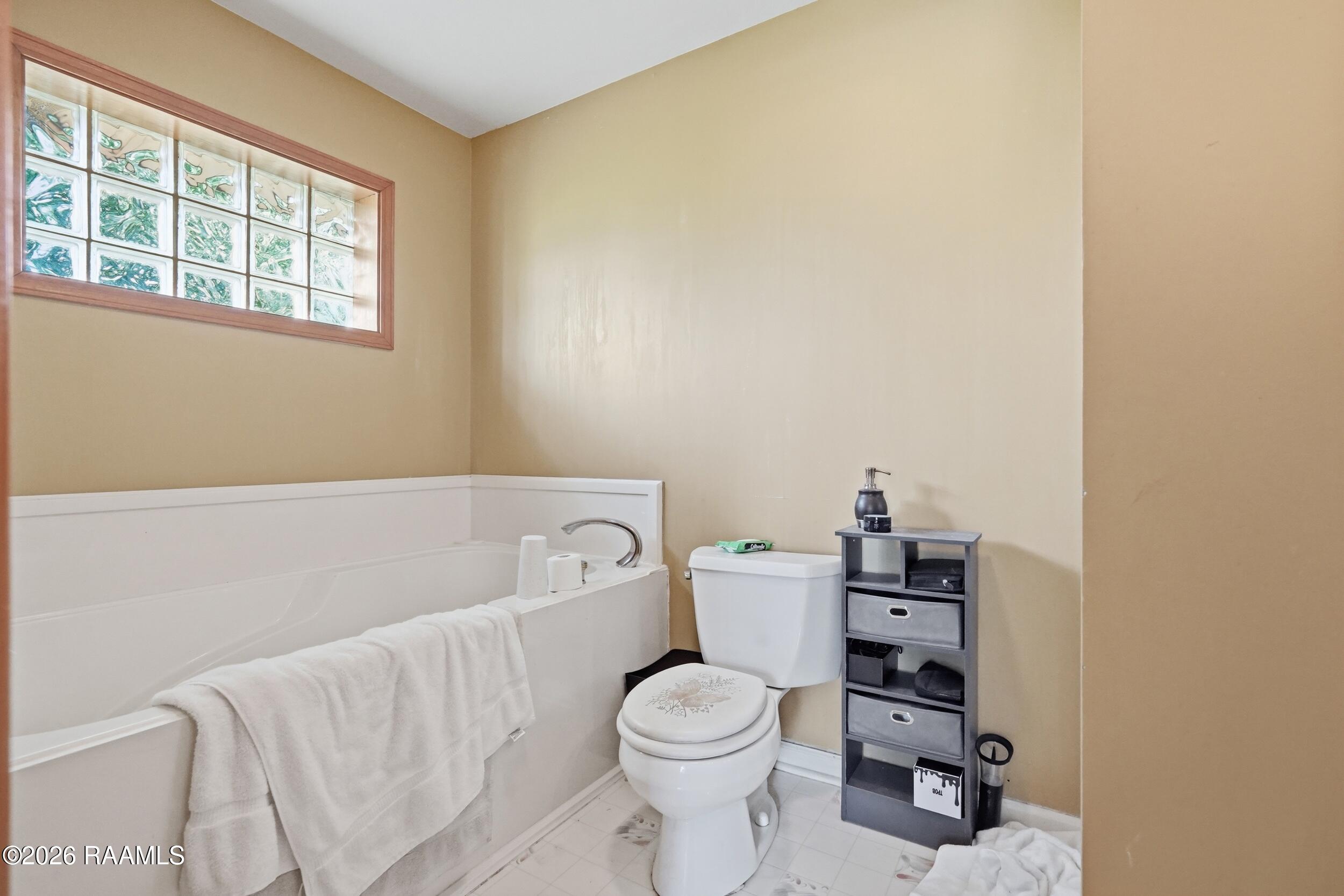 126 Rye Circle Scott, LA 70583 - Photo 16 of 20 Bathroom