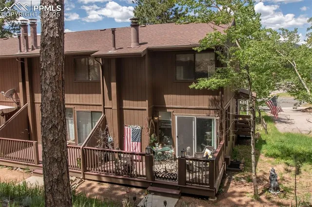 $350,428 | 560 Manor Court, Unit A, Woodland Park, CO 80863