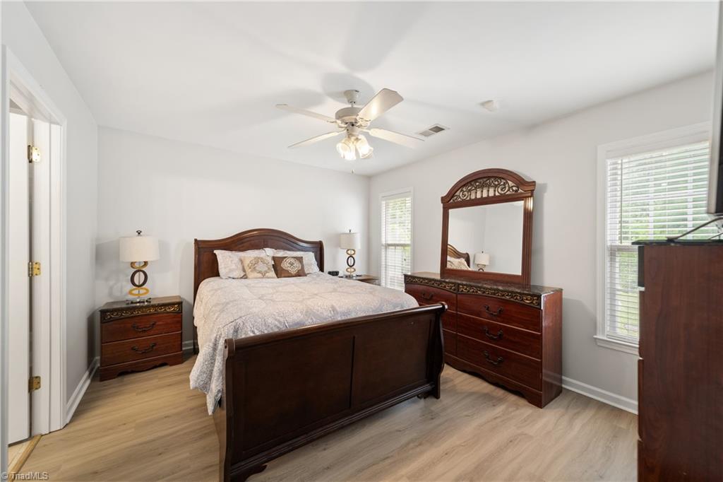 1344 Crosswinds Drive High Point, NC 27265 - Photo 24 of 40