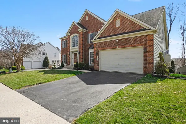 a view of outdoor space yard and garage