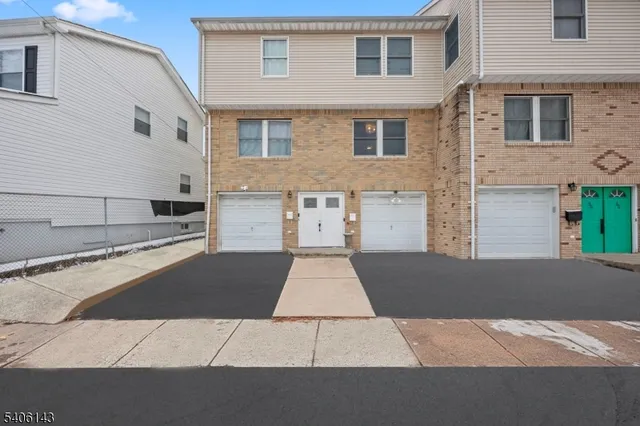 $349,000 | 28 Hoffman Place, Irvington, NJ 07111