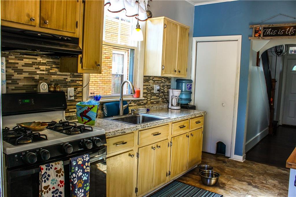 193 Clay Street Rochester, PA 15074 - Photo 7 of 12 Gallery Image 7
