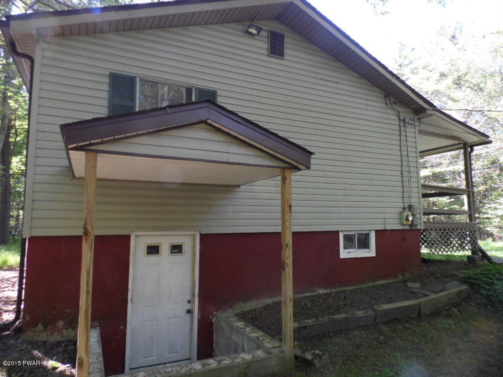 228 Doolan Road Dingmans Ferry, PA 18328 - Photo 3 of 14