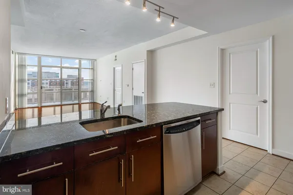 $3,495 | 157 Fleet Street, Unit 703, Oxon Hill, MD 20745