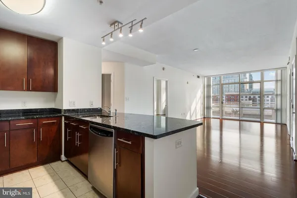 $3,495 | 157 Fleet Street, Unit 703, Oxon Hill, MD 20745