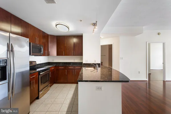 $3,495 | 157 Fleet Street, Unit 703, Oxon Hill, MD 20745