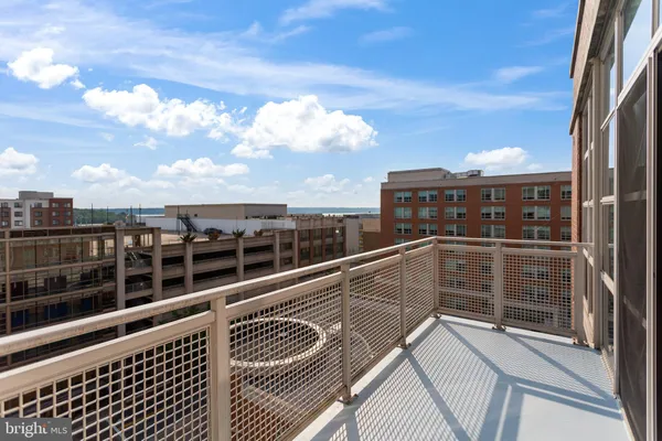 $3,495 | 157 Fleet Street, Unit 703, Oxon Hill, MD 20745