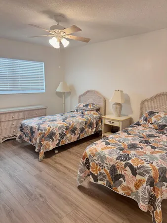 $159,900 | 2950 Southeast Ocean Boulevard, Unit 8, Stuart, FL 34996