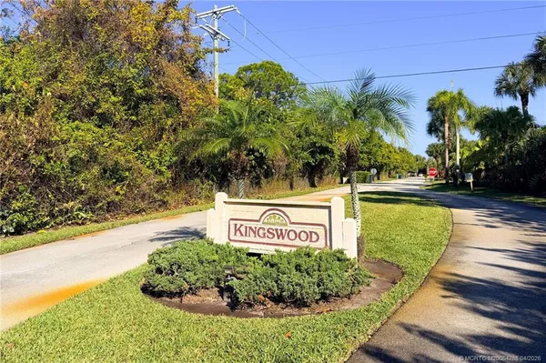 $159,900 | 2950 Southeast Ocean Boulevard, Unit 8, Stuart, FL 34996