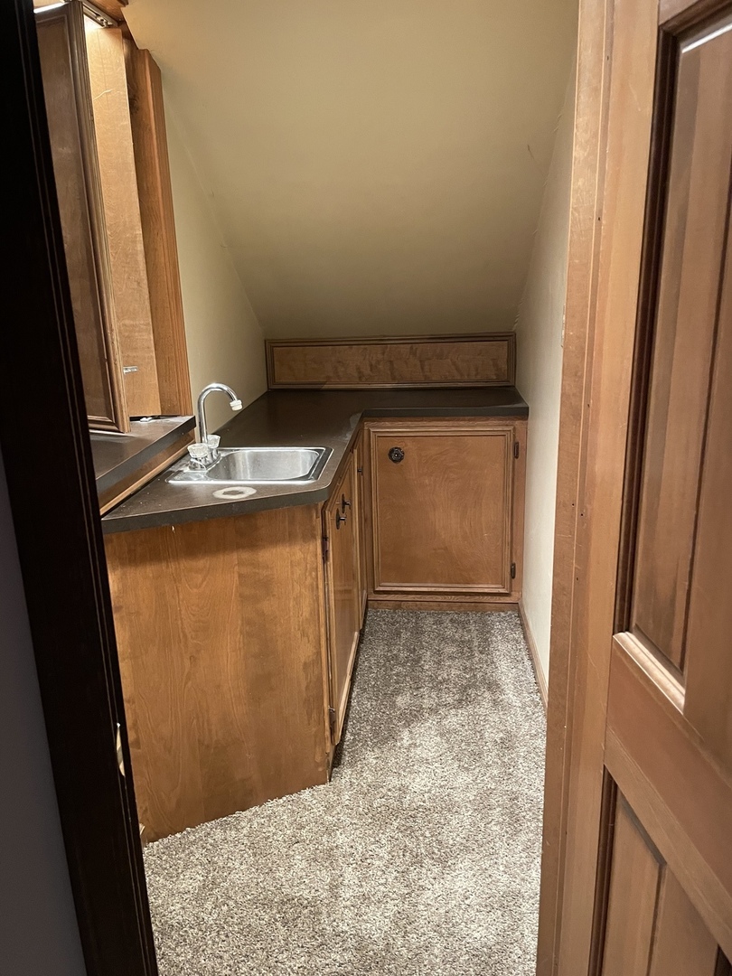 5650 West Bluff Road Morris, IL 60450 - Photo 37 of 53 a view of utility room