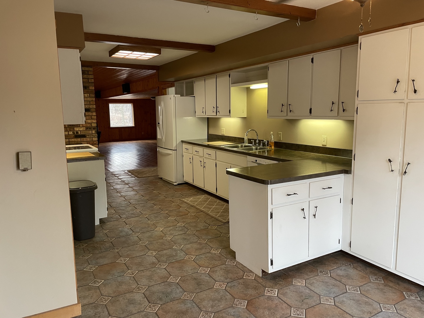 5650 West Bluff Road Morris, IL 60450 - Photo 8 of 53 a kitchen with stainless steel appliances granite countertop a stove a sink and a refrigerator