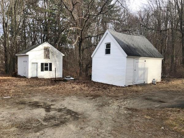 9 Boston Road Sutton, MA 01590 - Photo 3 of 34