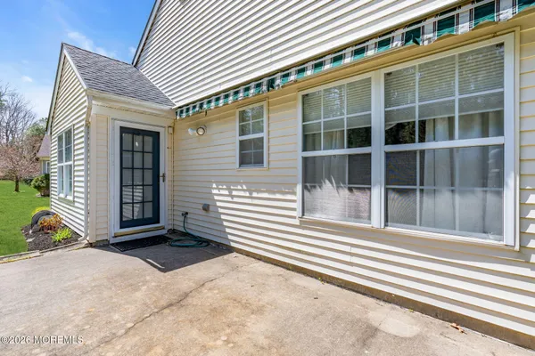$429,000 | 2621 Meadow Lake Drive, Toms River, NJ 08755