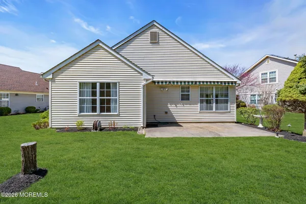 $429,000 | 2621 Meadow Lake Drive, Toms River, NJ 08755