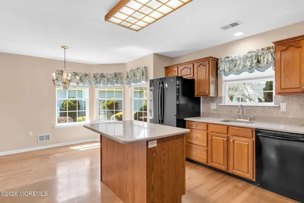$429,000 | 2621 Meadow Lake Drive, Toms River, NJ 08755