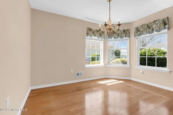$429,000 | 2621 Meadow Lake Drive, Toms River, NJ 08755
