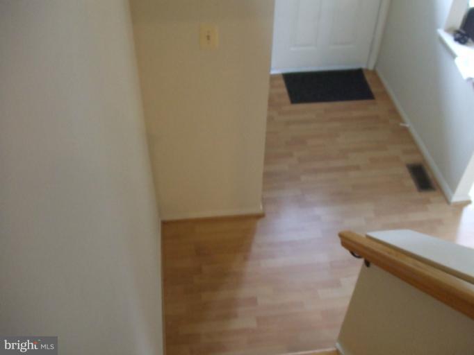 23 Cross Ridge Court Germantown, MD 20874 - Photo 2 of 19 a view of entryway