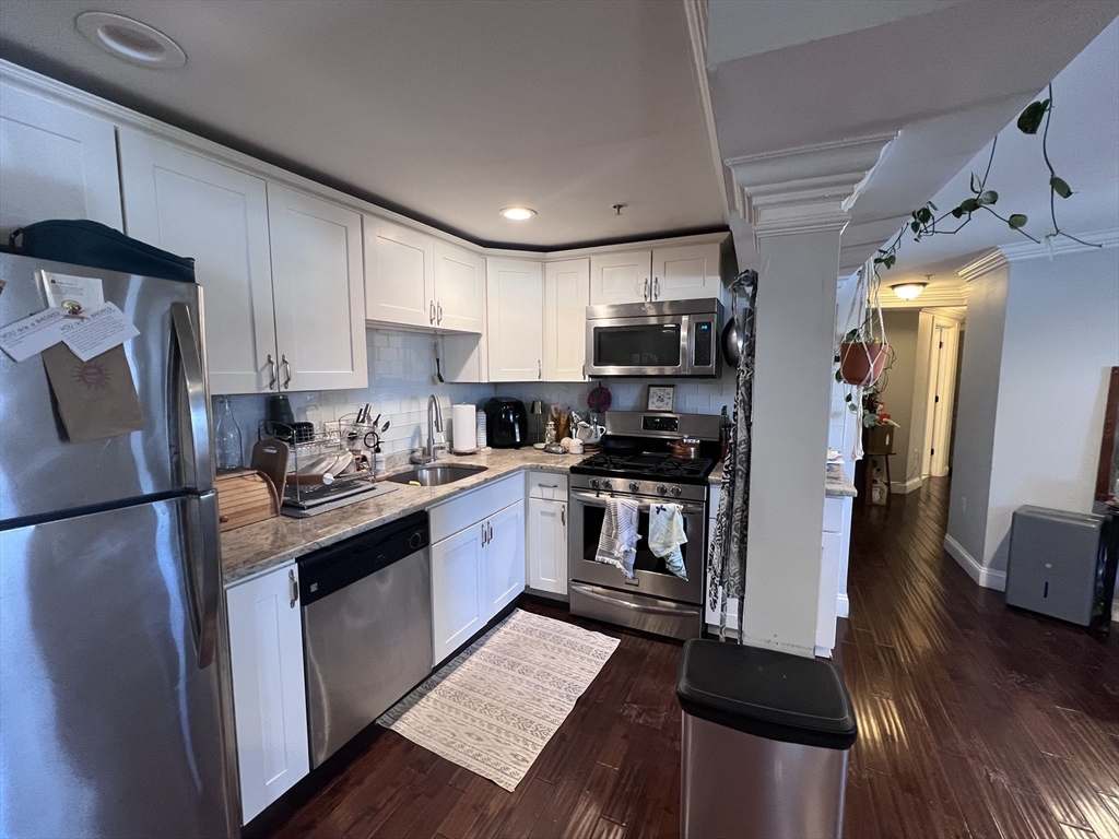 142 Centre Street, Unit 1 Boston, MA 02119 - Photo 4 of 11