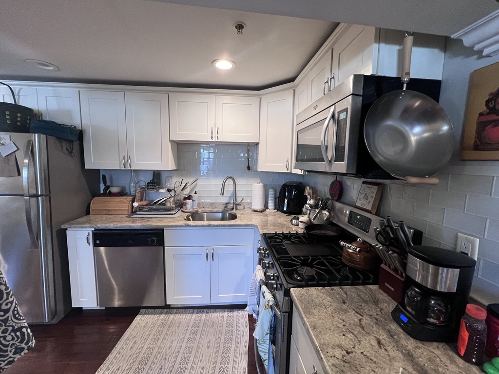 142 Centre Street, Unit 1 Boston, MA 02119 - Photo 5 of 11