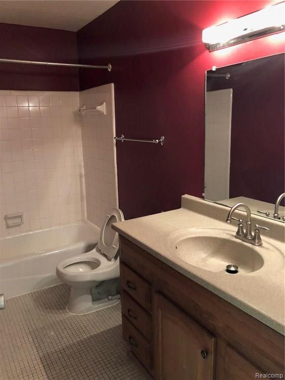 26720 Joy Road, Unit 13 Redford, MI 48239 - Photo 10 of 14