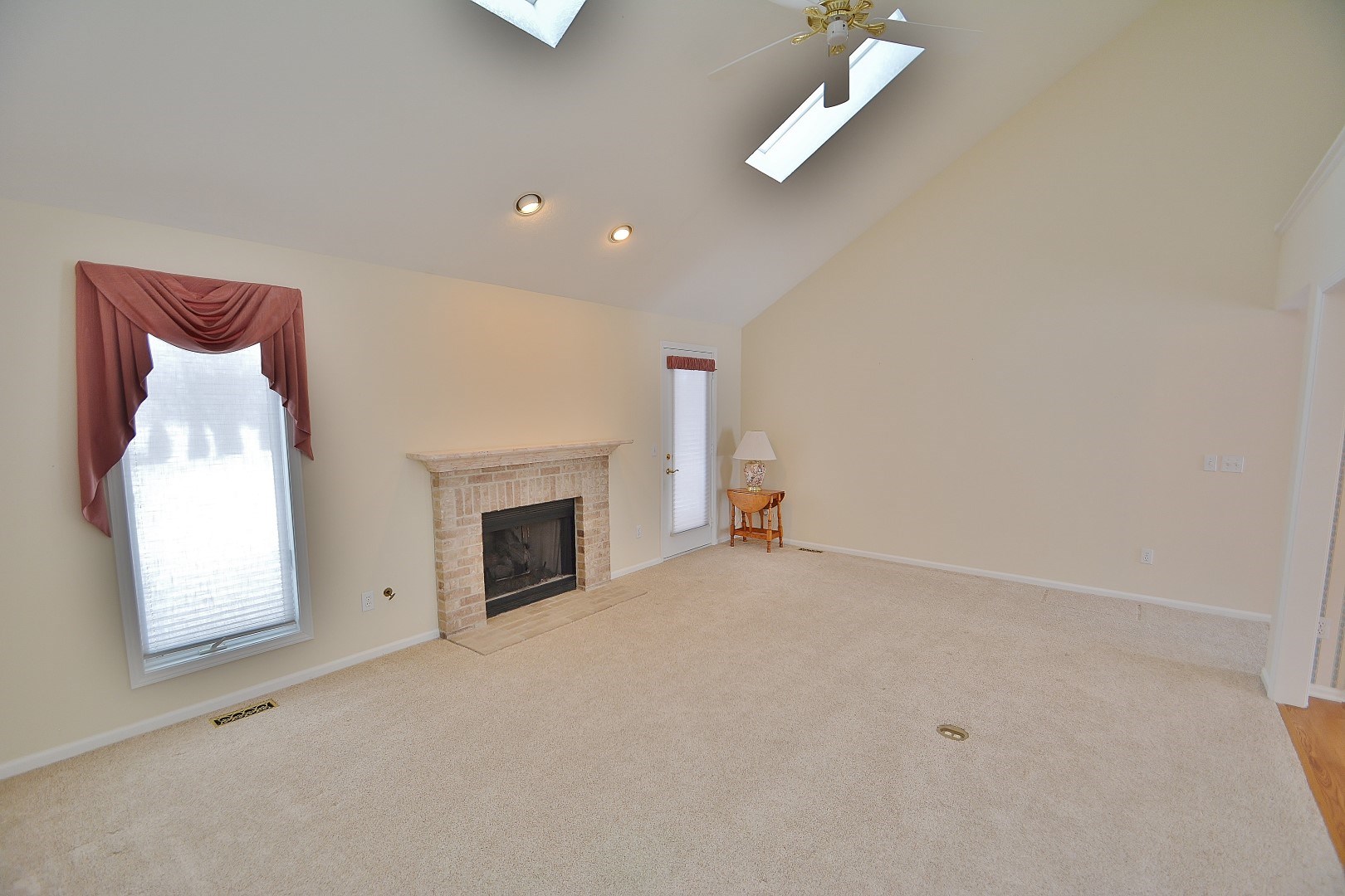 715 Autumn Ridge Lane Fort Wayne, IN 46804 - Photo 8 of 20