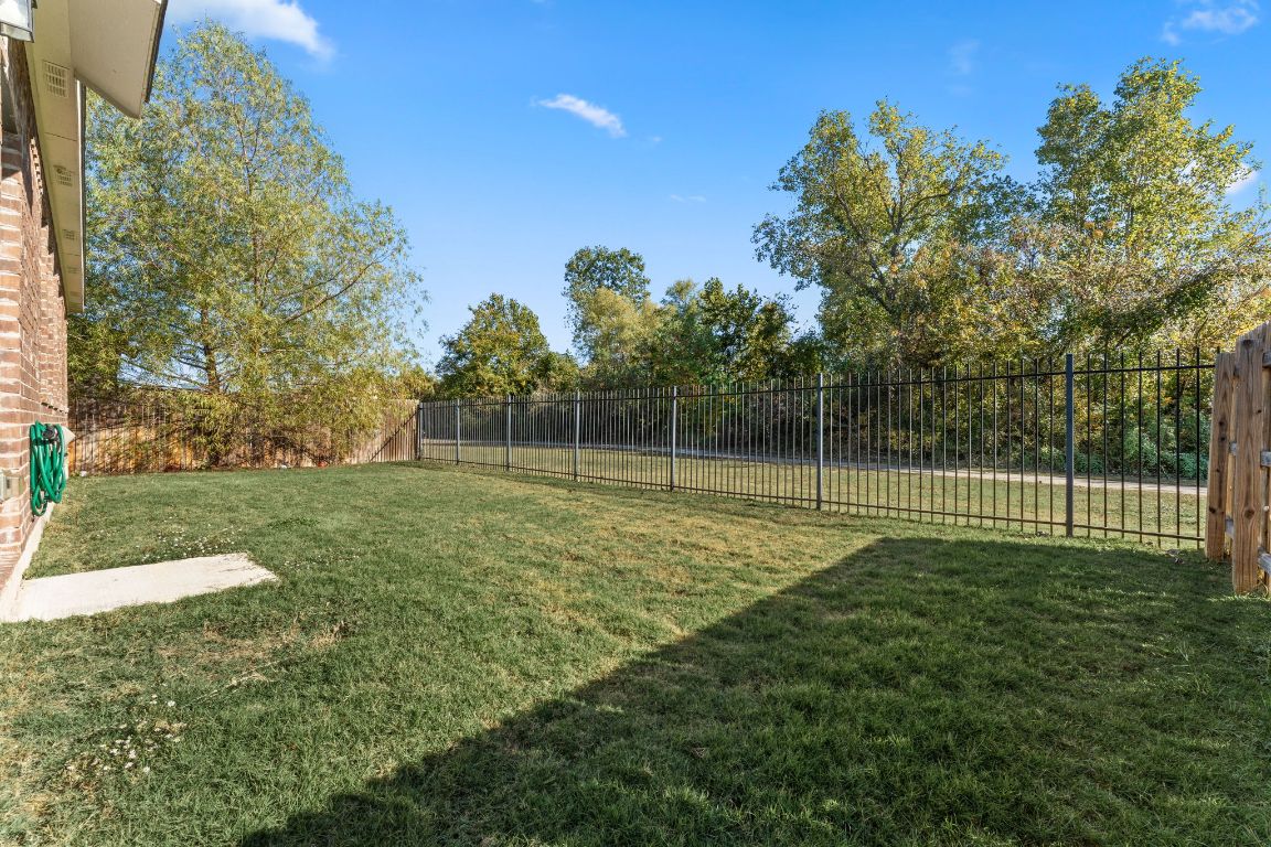 740 Aliso Trail Leander, TX 78641 - Photo 26 of 35 a view of a park