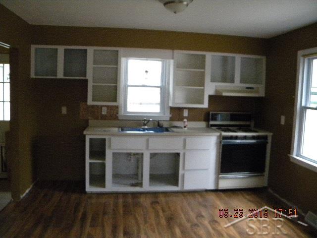 1425 East Moore Road Saginaw, MI 48601 - Photo 5 of 12 31216841-4.JPG