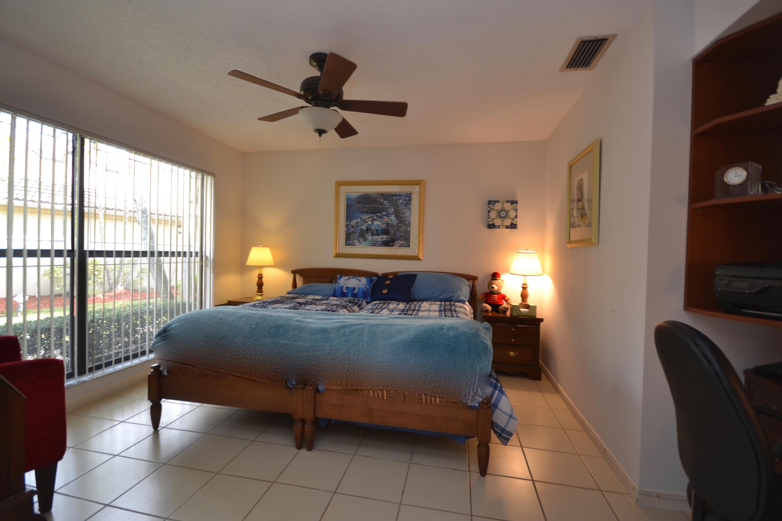 11147 Highland Circle Boca Raton, FL 33428 - Photo 16 of 37 Den w/Pocket Door & Built-In