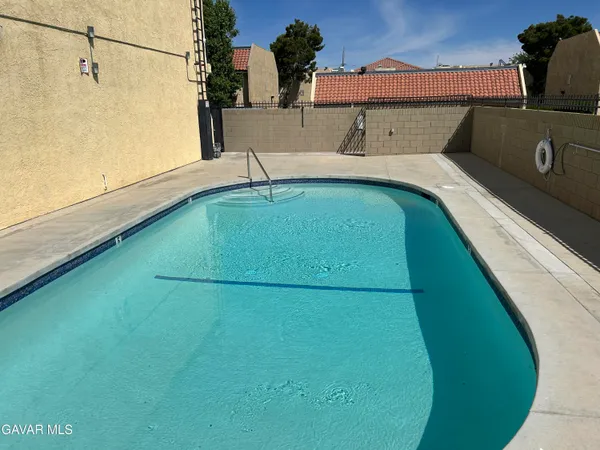 $299,995 | 38710 10th Street East, Unit 12, Palmdale, CA 93550