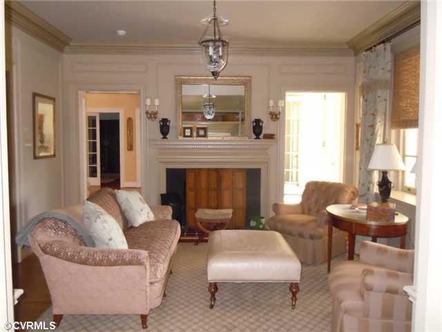 6107 Three Chopt Road Richmond, VA 23226 - Photo 8 of 12 Den/Family/Great Room