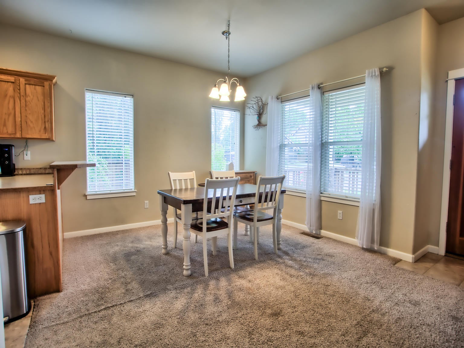 62660 Larkview Road Bend, OR 97701 - Photo 4 of 24 HDR23
