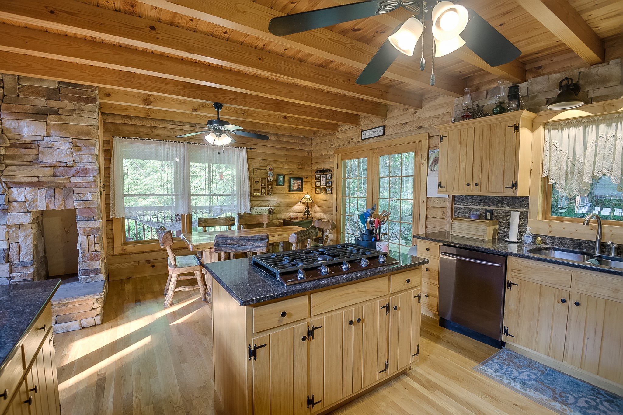 658 Rieder Lane Pelham, TN 37366 - Photo 12 of 50