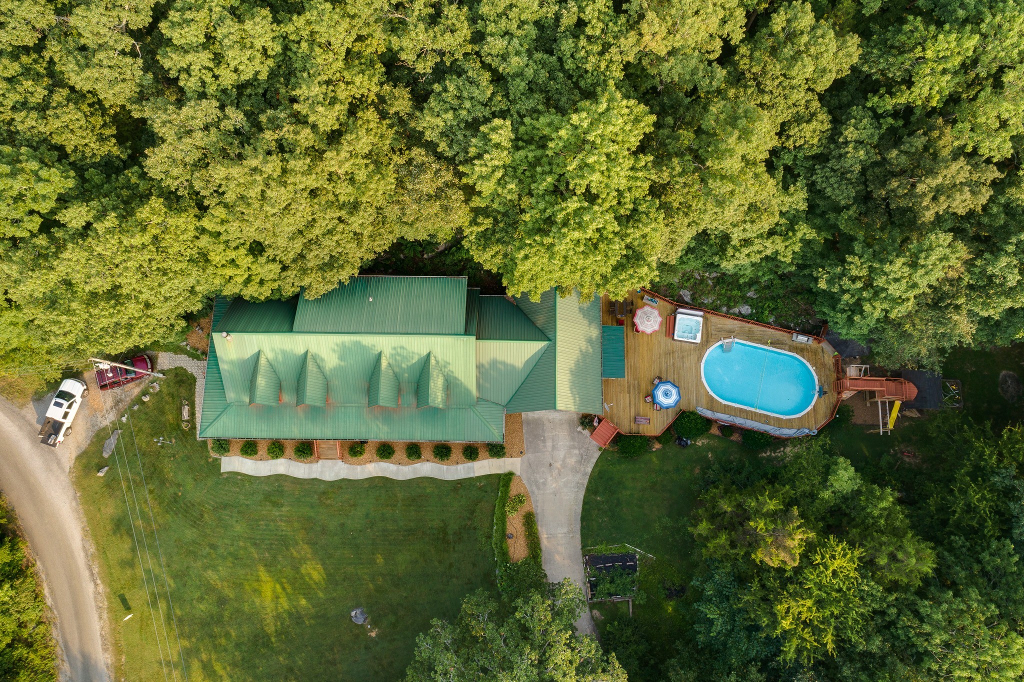 658 Rieder Lane Pelham, TN 37366 - Photo 3 of 50