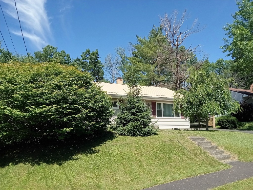 9 Beechknoll Road Binghamton, NY 13903 - Photo 1 of 20 Gallery Image 1