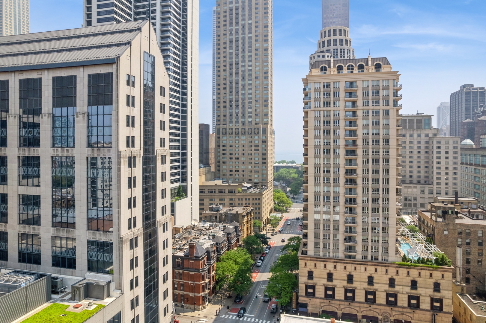 58 East Chicago Avenue Chicago, IL 60611 - Photo 14 of 27 a front view of a building
