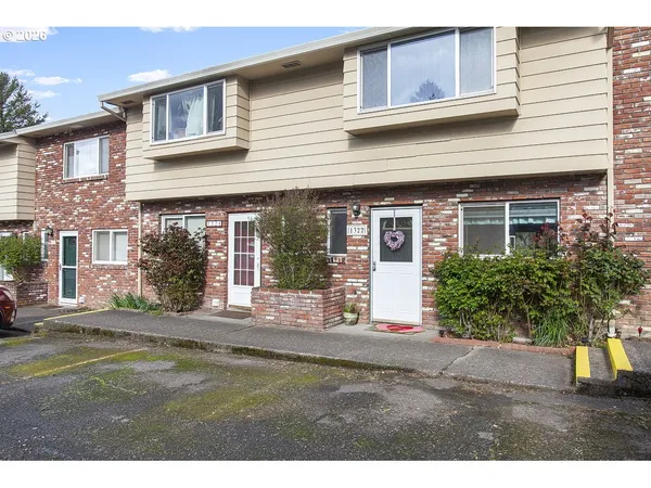 $225,000 | 1322 Northeast Hogan Drive, Gresham, OR 97030