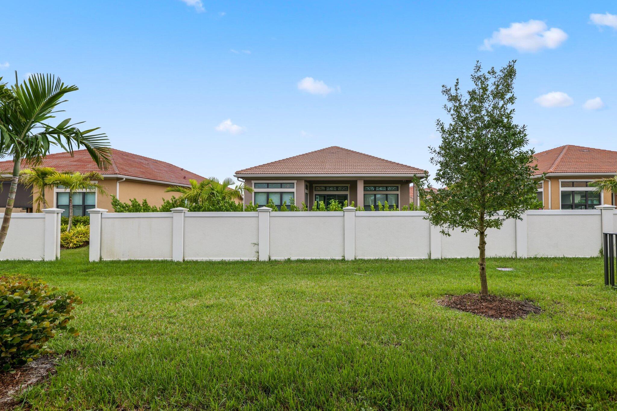 8887 Leon Circle Parkland, FL 33076 - Photo 29 of 54 8887 Leon Circle West - 39.jpg-SMALL