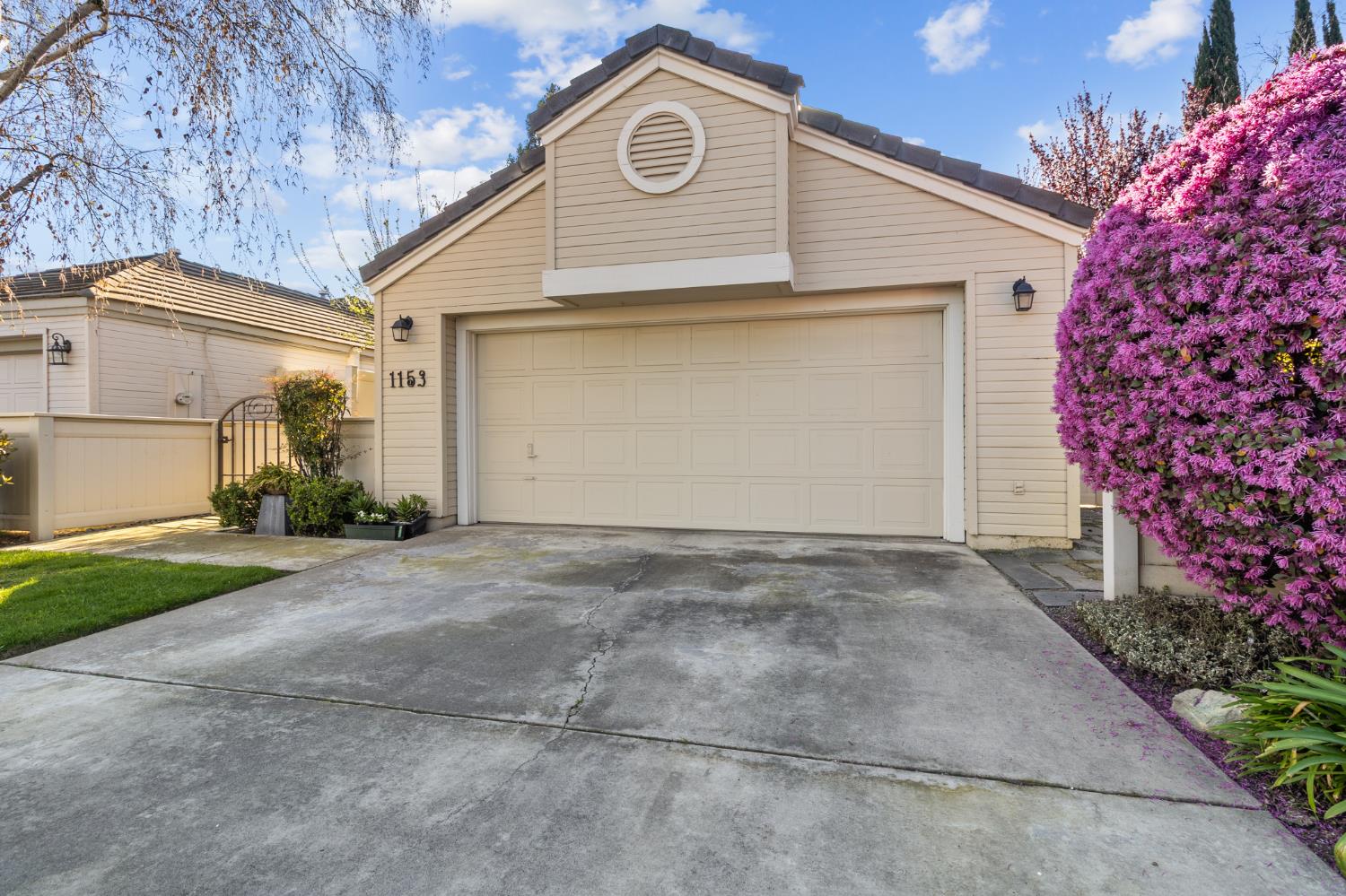 1153 Copper Lantern Court Modesto, CA 95355 - Photo 3 of 37 a view of a garage