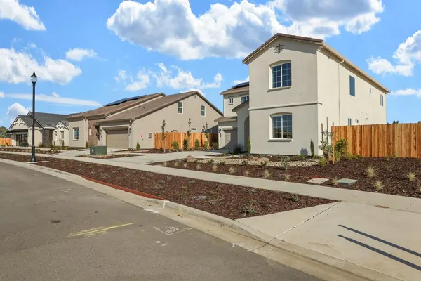 $899,990 | 2290 Dilip Drive, Manteca, CA 95337